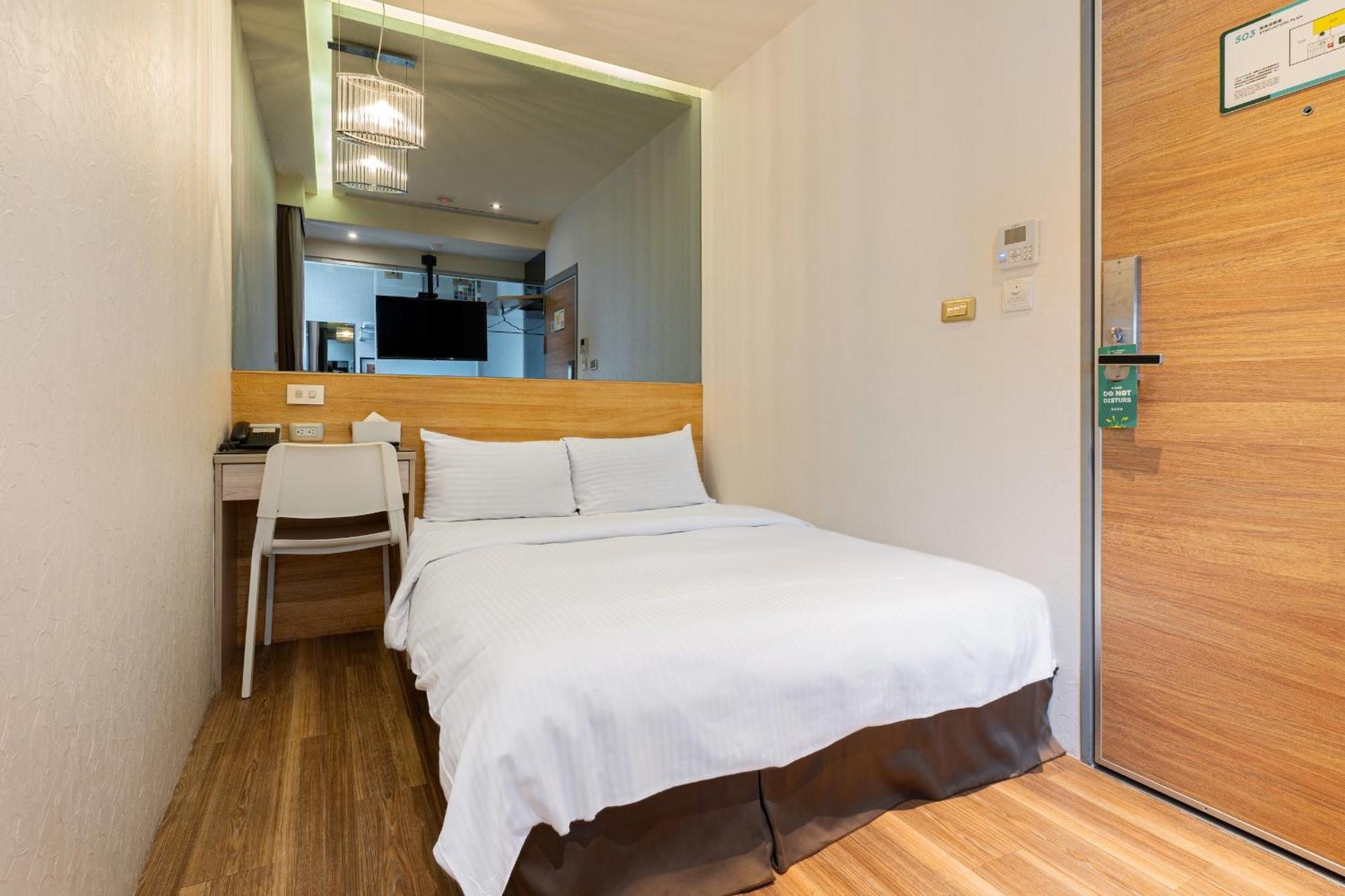 Check Inn Express Taichung Fuxing Hall 2 מראה חיצוני תמונה